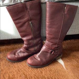 Ugg Leather shearling lined boots